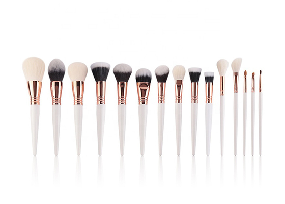 Η προσιτή συνθετική εξάρτηση βουρτσών Makeup αποτελεί τις βούρτσες καθορισμένες το ιδιωτικό λογότυπο