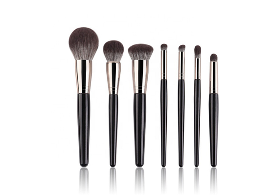Η προσιτή συνθετική εξάρτηση βουρτσών Makeup αποτελεί τις βούρτσες καθορισμένες το ιδιωτικό λογότυπο