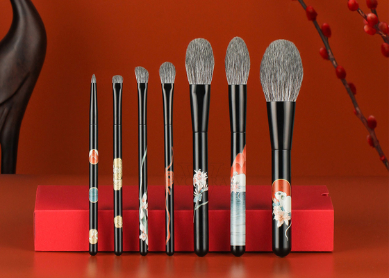 Επαγγελματικό Πινέλο Ρουζ Μακιγιάζ με Υψηλής Ποιότητας Συνθετικές Τρίχες Taklon PBT και Ισχυρό Στιλπνό Μαύρο Χάλκινο Ferrule SA8000 και ISO9000 Certified